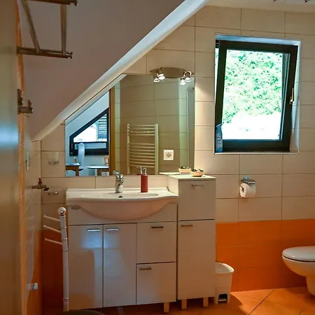 Maca Apartment *