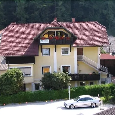 Apartment Maca